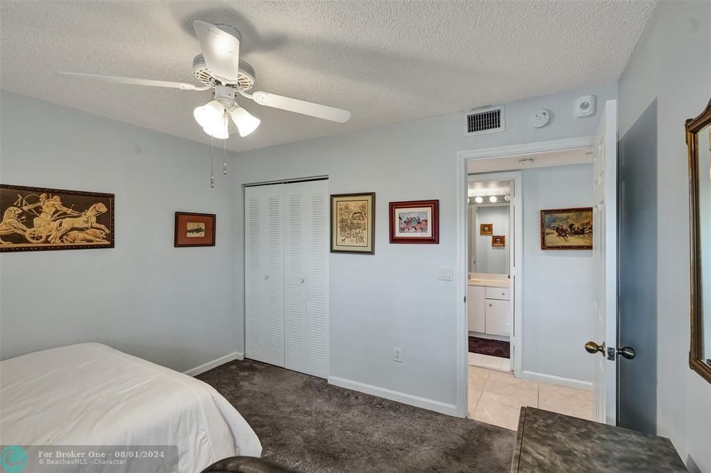 For Sale: $239,000 (2 beds, 2 baths, 1500 Square Feet)