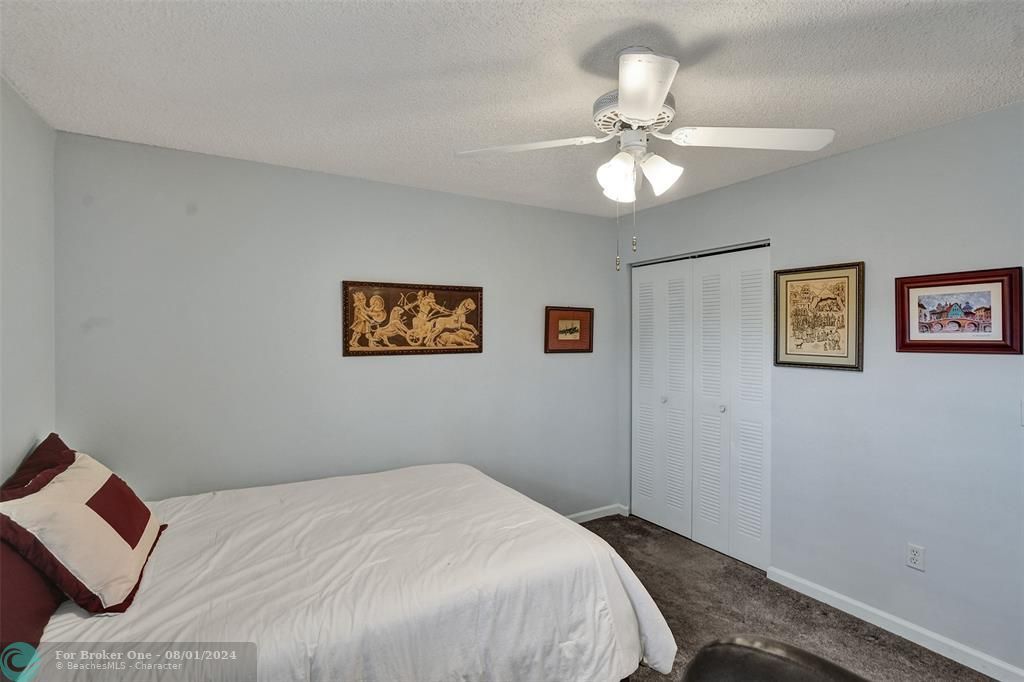 For Sale: $239,000 (2 beds, 2 baths, 1500 Square Feet)