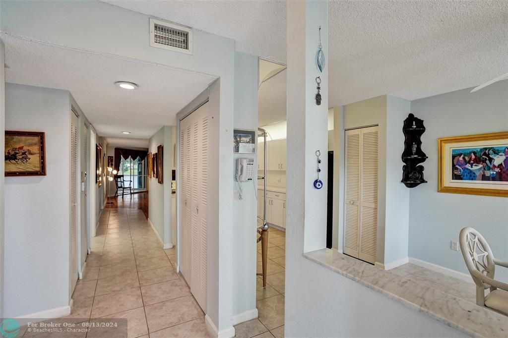 For Sale: $239,000 (2 beds, 2 baths, 1500 Square Feet)