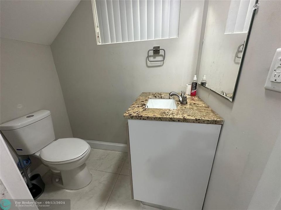 For Rent: $2,700 (3 beds, 2 baths, 1416 Square Feet)