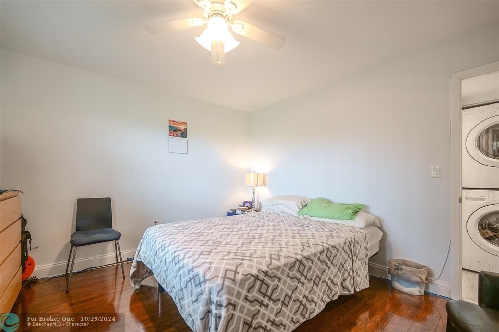 For Sale: $189,900 (2 beds, 2 baths, 1260 Square Feet)