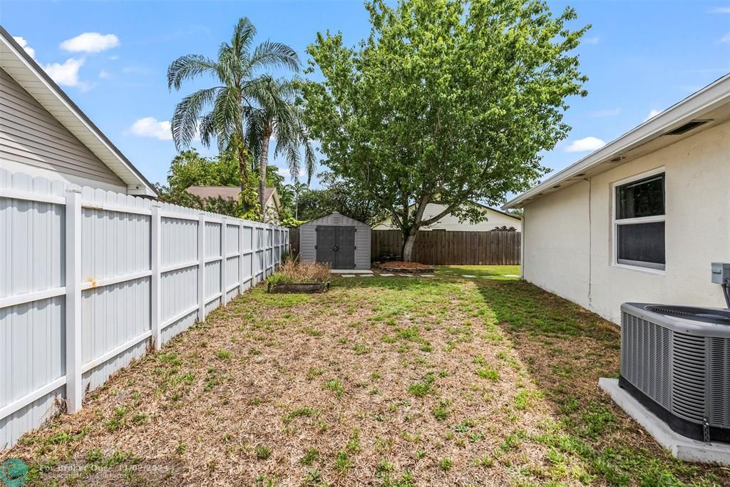 For Sale: $599,900 (3 beds, 2 baths, 1191 Square Feet)