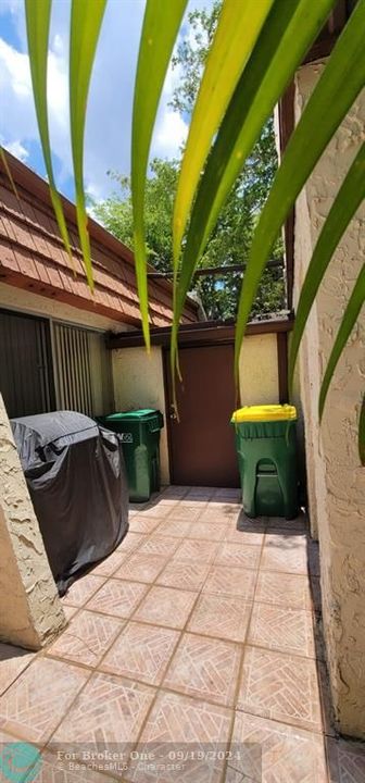 En Venta: $245,000 (2 camas, 2 baños, 1100 Pies cuadrados)