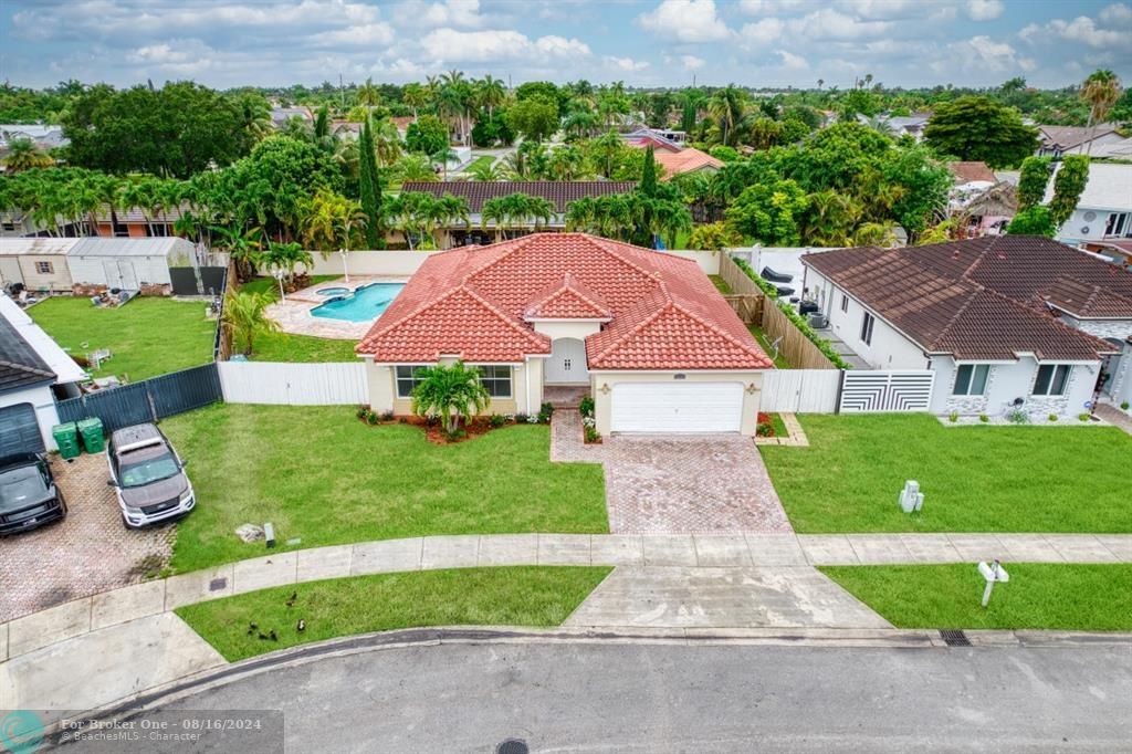 Recently Sold: $780,000 (4 beds, 2 baths, 2212 Square Feet)