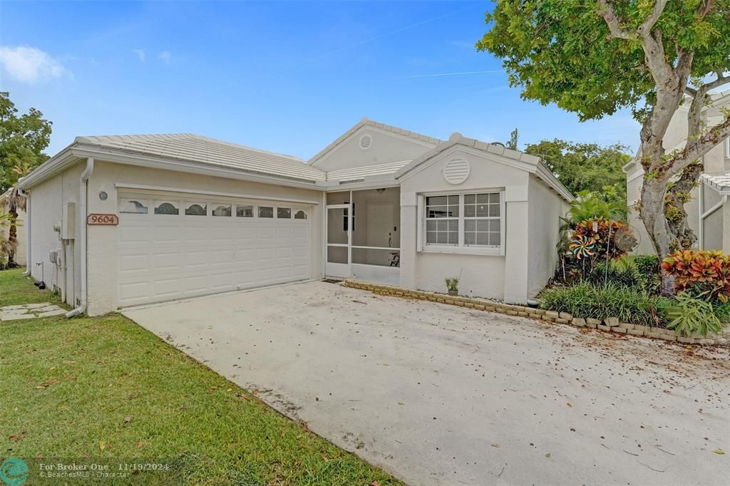 For Sale: $535,000 (3 beds, 2 baths, 1566 Square Feet)