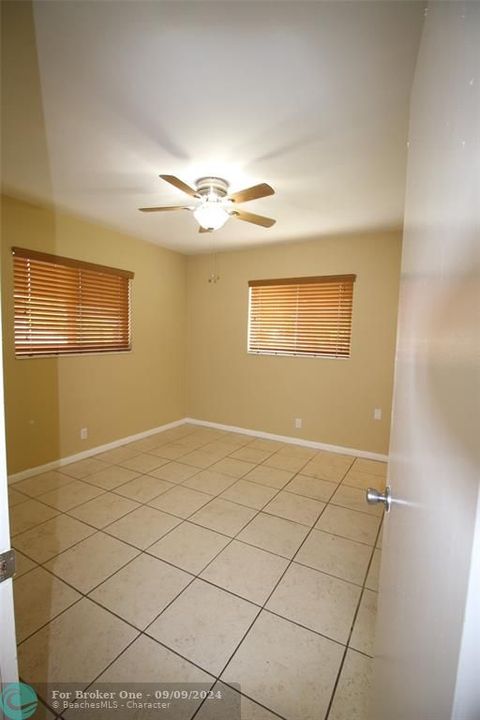 Recently Sold: $2,400 (2 beds, 2 baths, 1000 Square Feet)