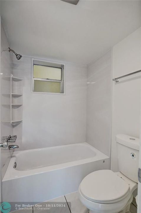 For Sale: $299,500 (1 beds, 1 baths, 815 Square Feet)