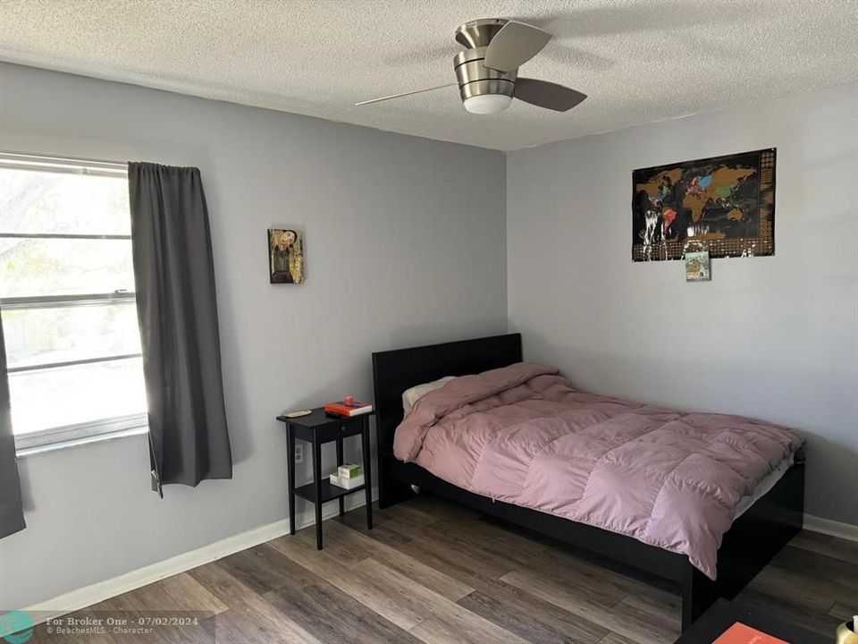 For Rent: $2,000 (2 beds, 2 baths, 1120 Square Feet)