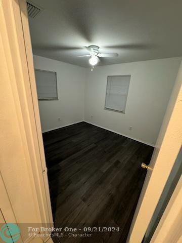 For Rent: $2,300 (3 beds, 2 baths, 1216 Square Feet)