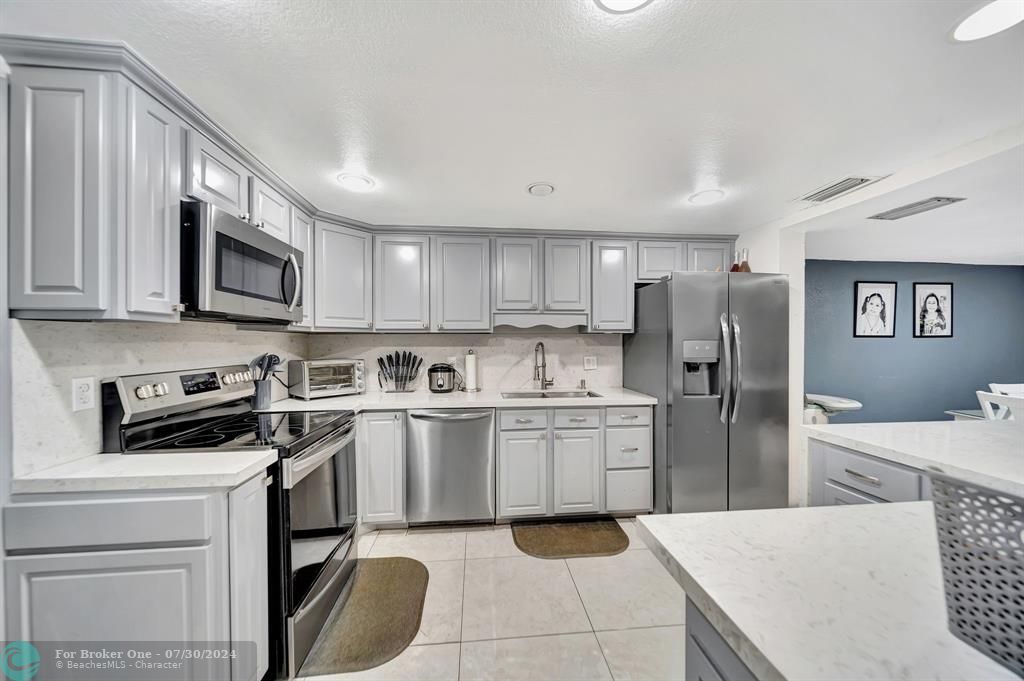 For Sale: $480,000 (3 beds, 2 baths, 2014 Square Feet)