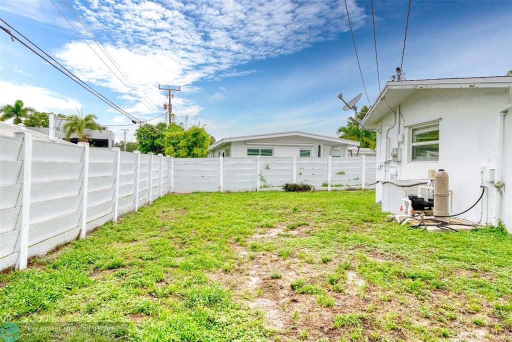 For Sale: $670,000 (3 beds, 2 baths, 1521 Square Feet)