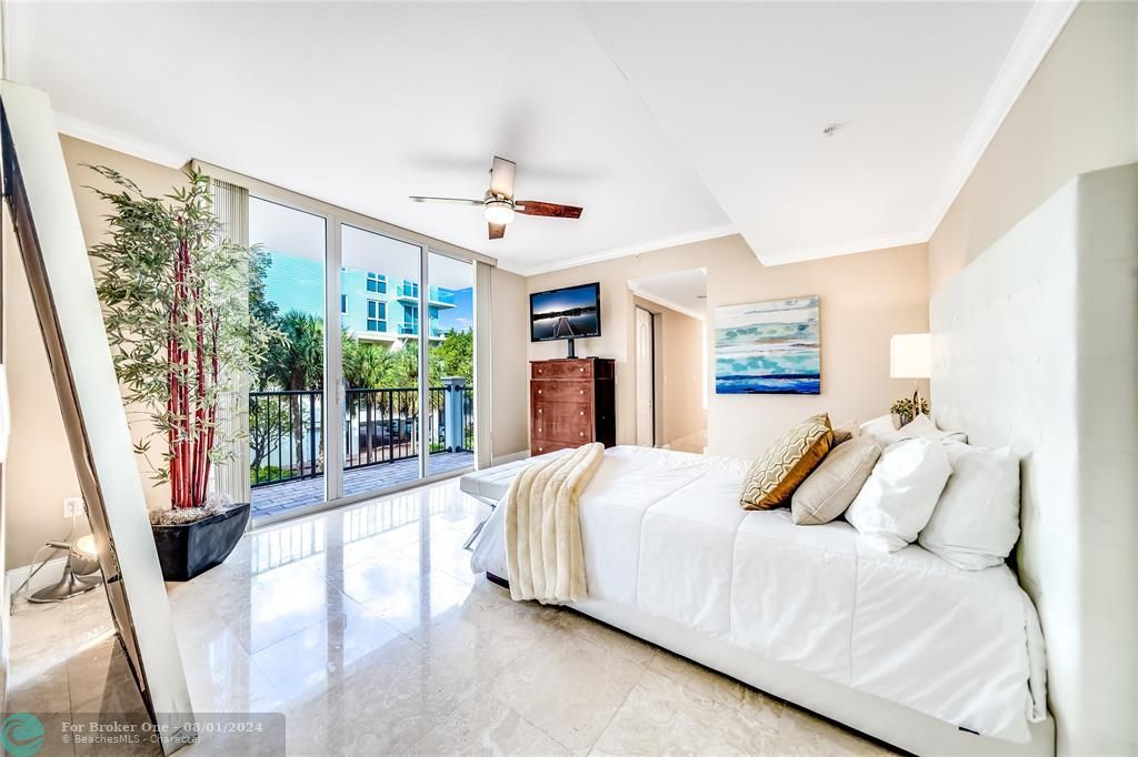 Active With Contract: $4,500 (2 beds, 2 baths, 1560 Square Feet)