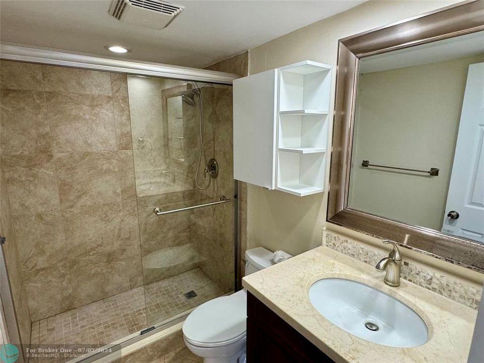 For Sale: $249,000 (2 beds, 2 baths, 1150 Square Feet)