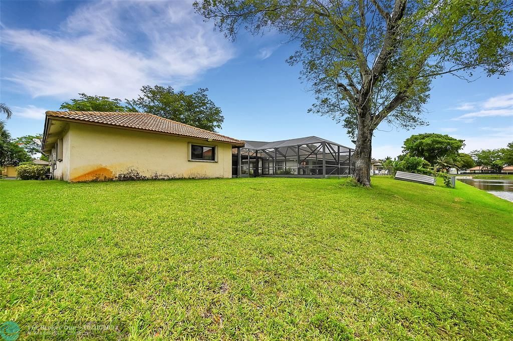 For Sale: $675,000 (4 beds, 2 baths, 2094 Square Feet)