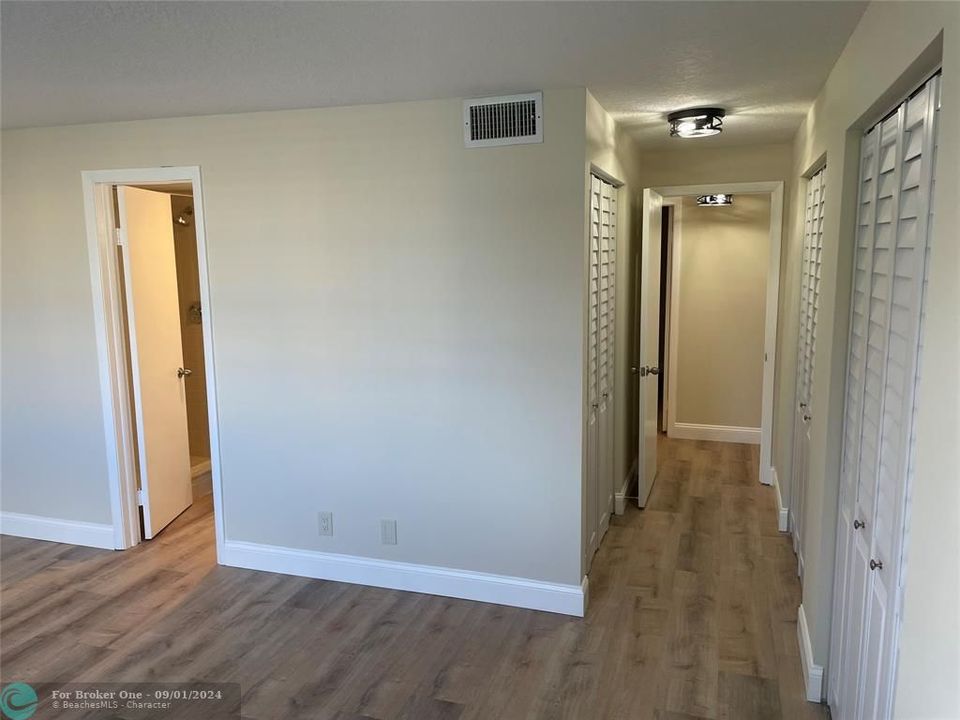 For Rent: $2,600 (2 beds, 2 baths, 1190 Square Feet)