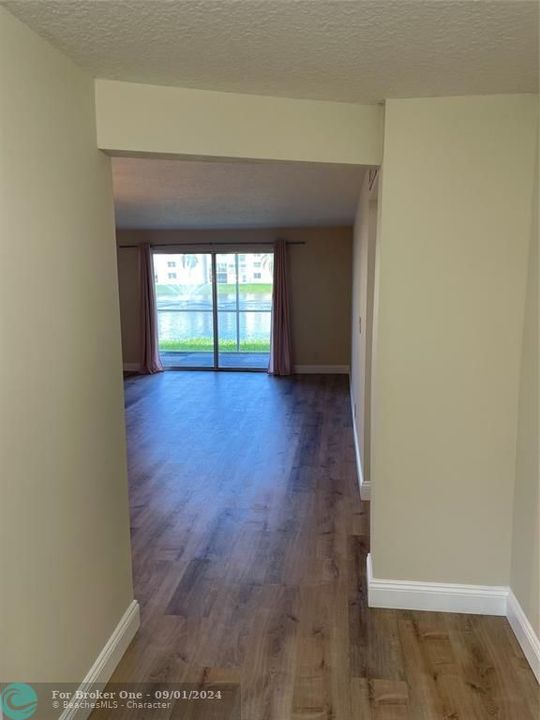 For Rent: $2,600 (2 beds, 2 baths, 1190 Square Feet)