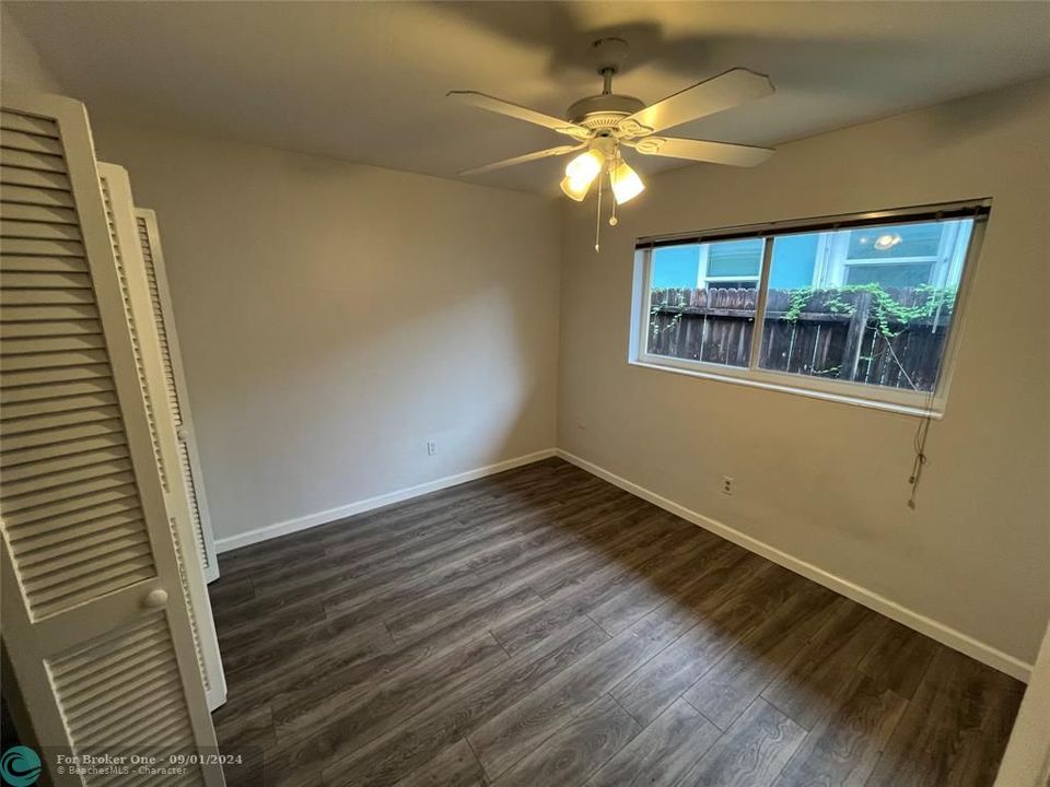 Recently Sold: $2,000 (2 beds, 1 baths, 900 Square Feet)