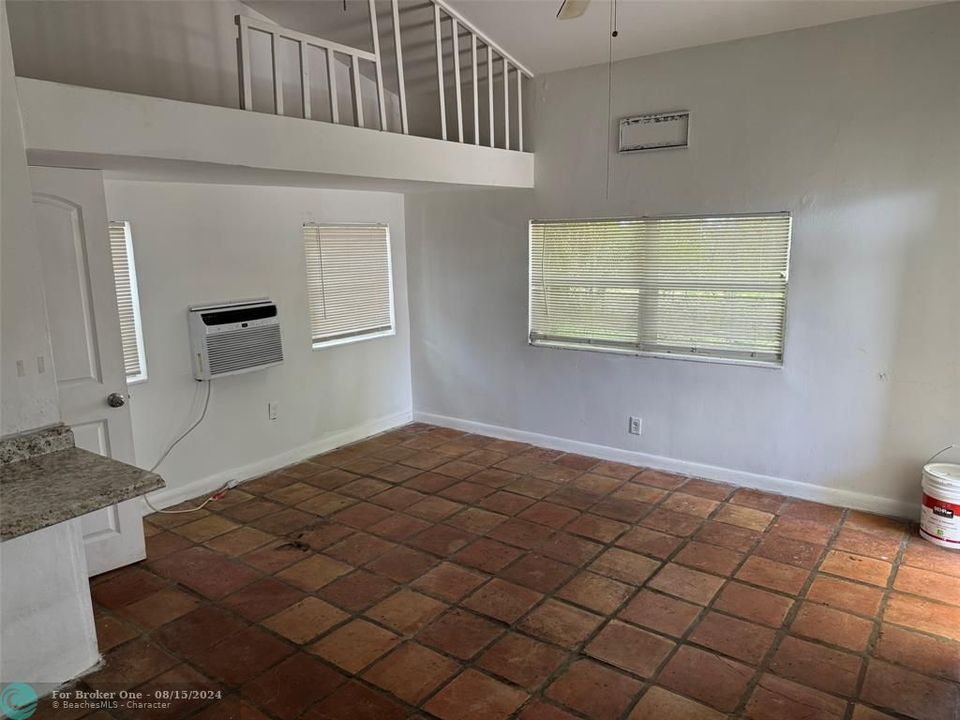 For Sale: $1,695 (1 beds, 1 baths, 0 Square Feet)