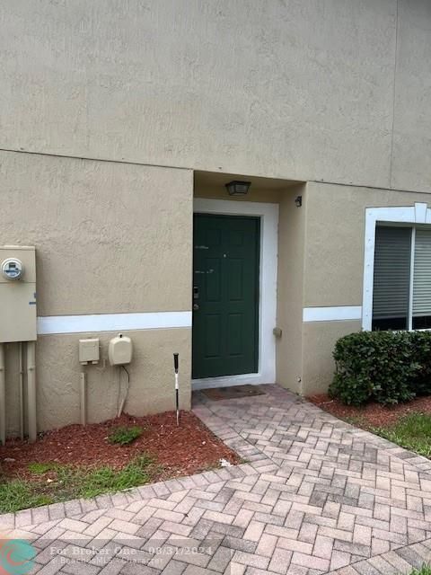 For Rent: $2,800 (3 beds, 2 baths, 1486 Square Feet)