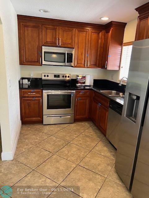 For Rent: $2,800 (3 beds, 2 baths, 1486 Square Feet)