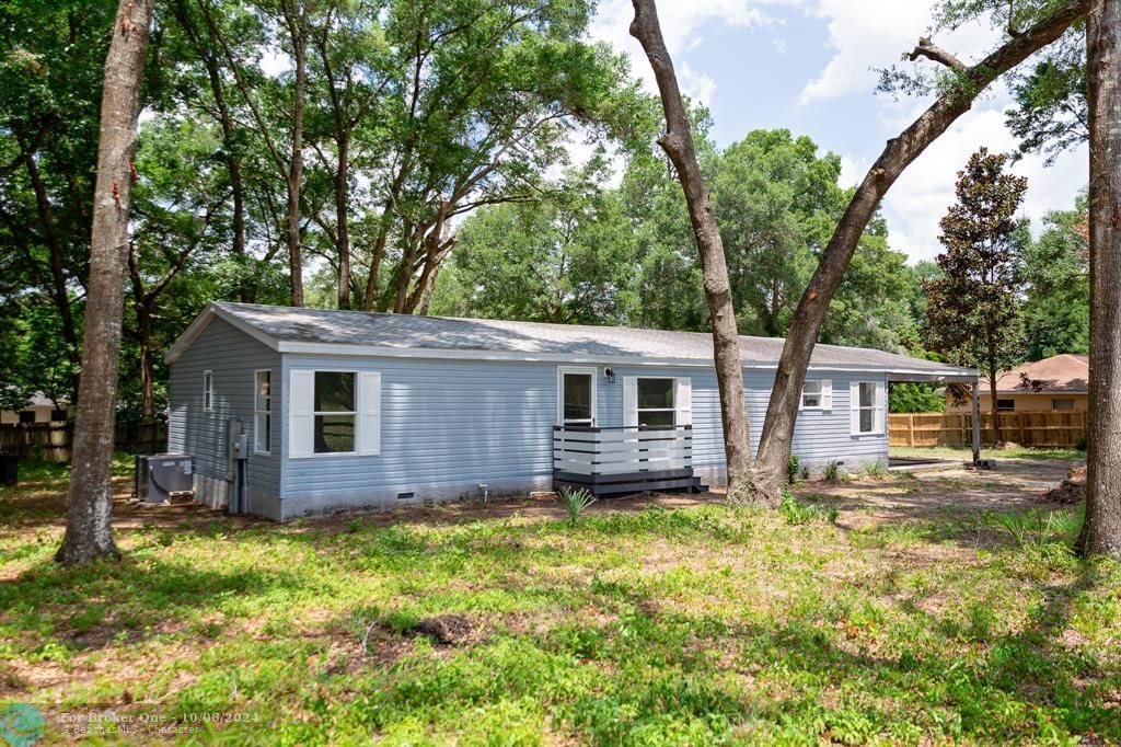 For Sale: $219,000 (3 beds, 2 baths, 1240 Square Feet)