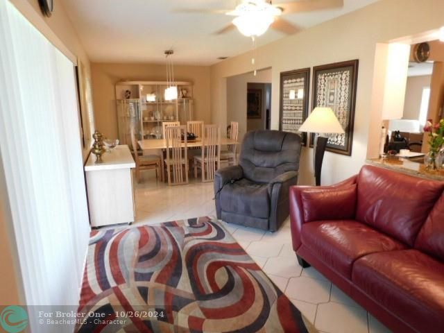 For Sale: $399,900 (2 beds, 2 baths, 1398 Square Feet)