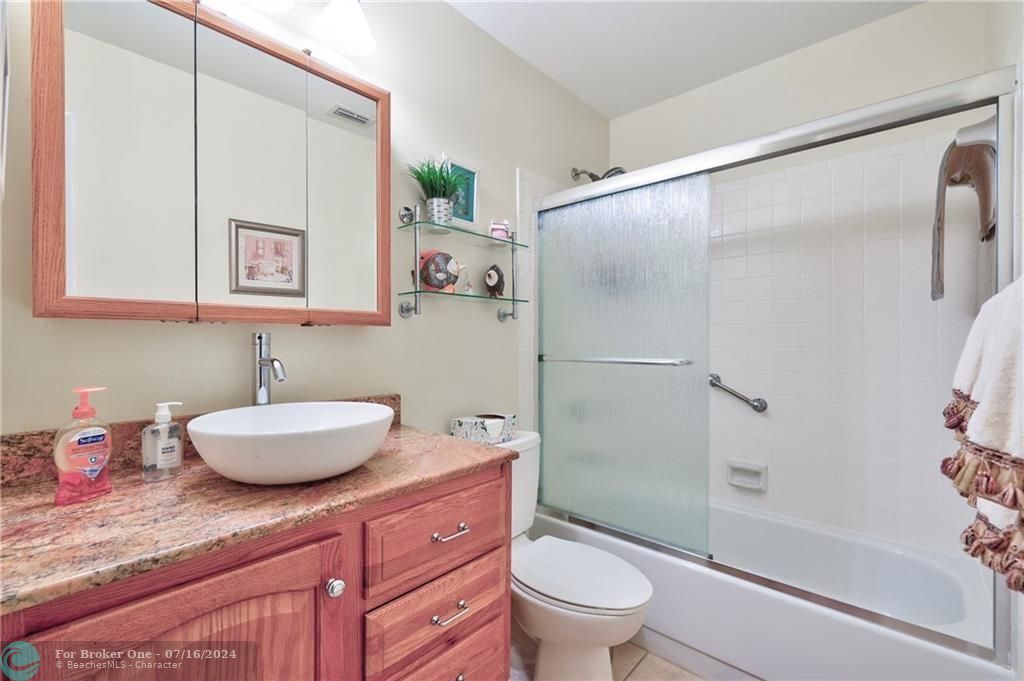 待售: $449,000 (2 贝兹, 2 浴室, 1532 平方英尺)