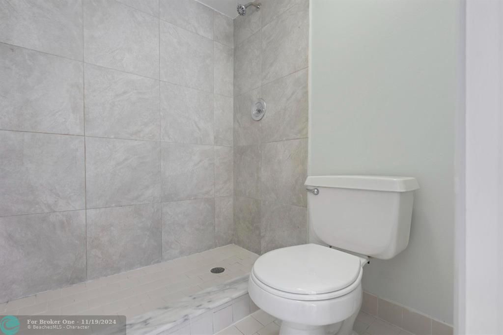 For Rent: $2,550 (3 beds, 2 baths, 1263 Square Feet)