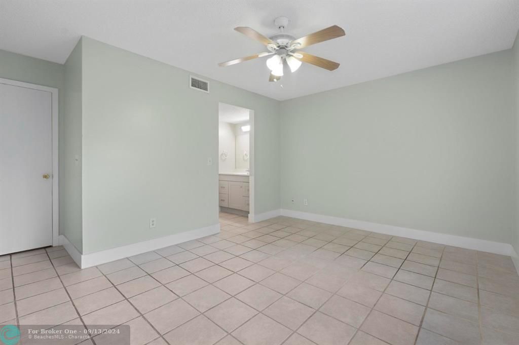 For Rent: $2,550 (3 beds, 2 baths, 1263 Square Feet)