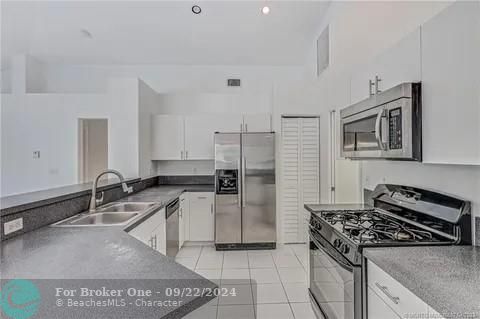 Active With Contract: $625,000 (3 beds, 2 baths, 1848 Square Feet)