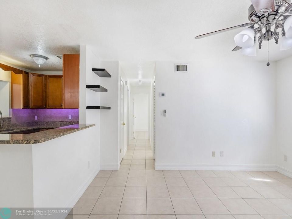 For Sale: $369,000 (3 beds, 2 baths, 1366 Square Feet)