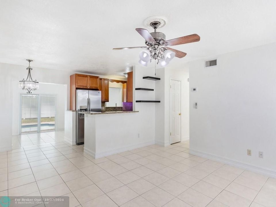 For Sale: $369,000 (3 beds, 2 baths, 1366 Square Feet)