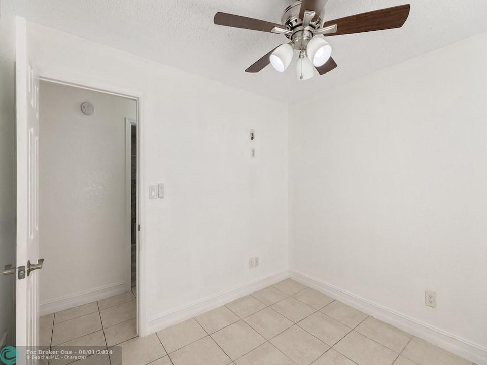 For Sale: $369,000 (3 beds, 2 baths, 1366 Square Feet)