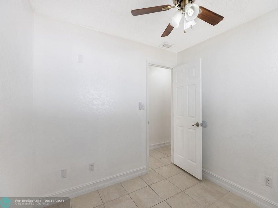 For Sale: $369,000 (3 beds, 2 baths, 1366 Square Feet)