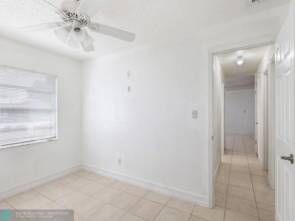 For Sale: $369,000 (3 beds, 2 baths, 1366 Square Feet)