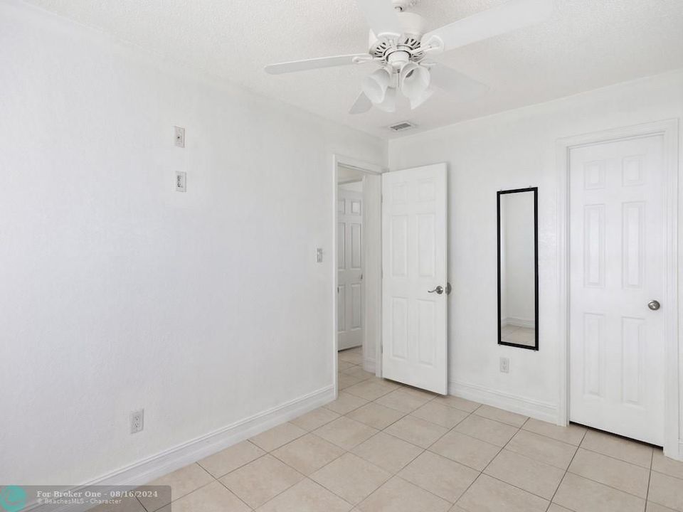 For Sale: $369,000 (3 beds, 2 baths, 1366 Square Feet)