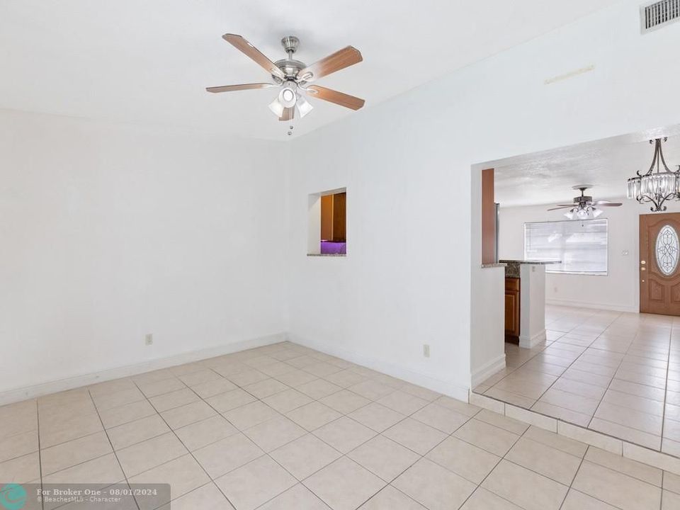 For Sale: $369,000 (3 beds, 2 baths, 1366 Square Feet)