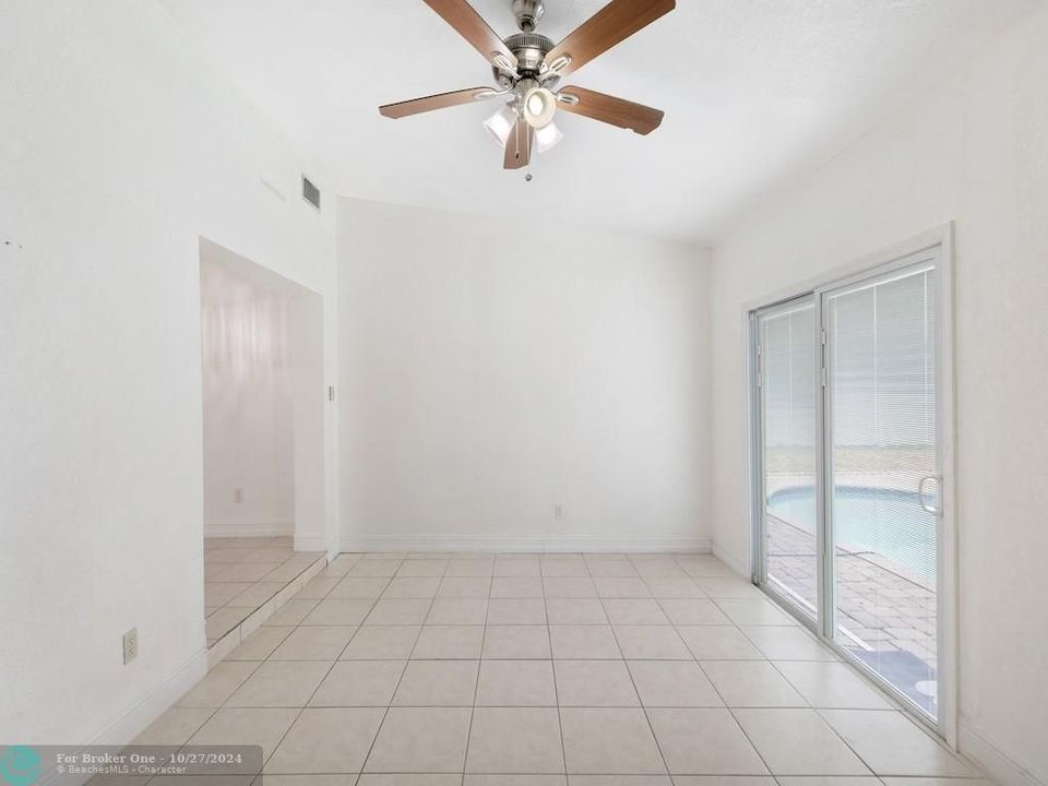 For Sale: $369,000 (3 beds, 2 baths, 1366 Square Feet)