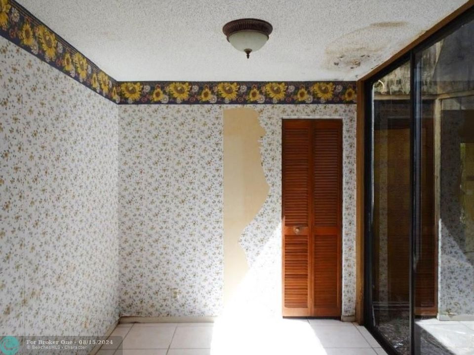 En Venta: $355,000 (3 camas, 2 baños, 1679 Pies cuadrados)