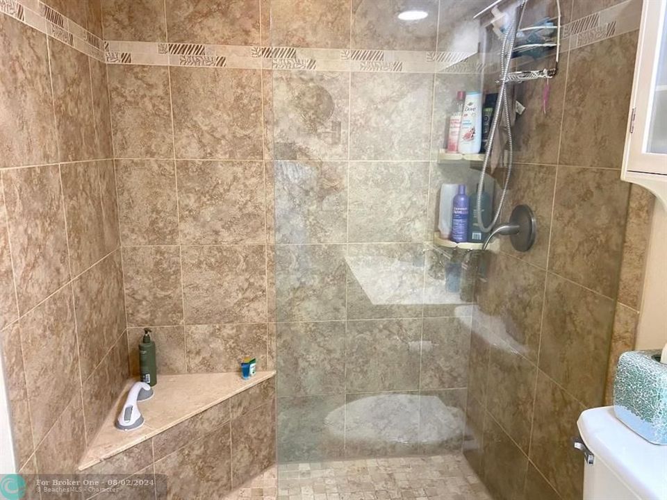 En Venta: $238,800 (1 camas, 1 baños, 685 Pies cuadrados)