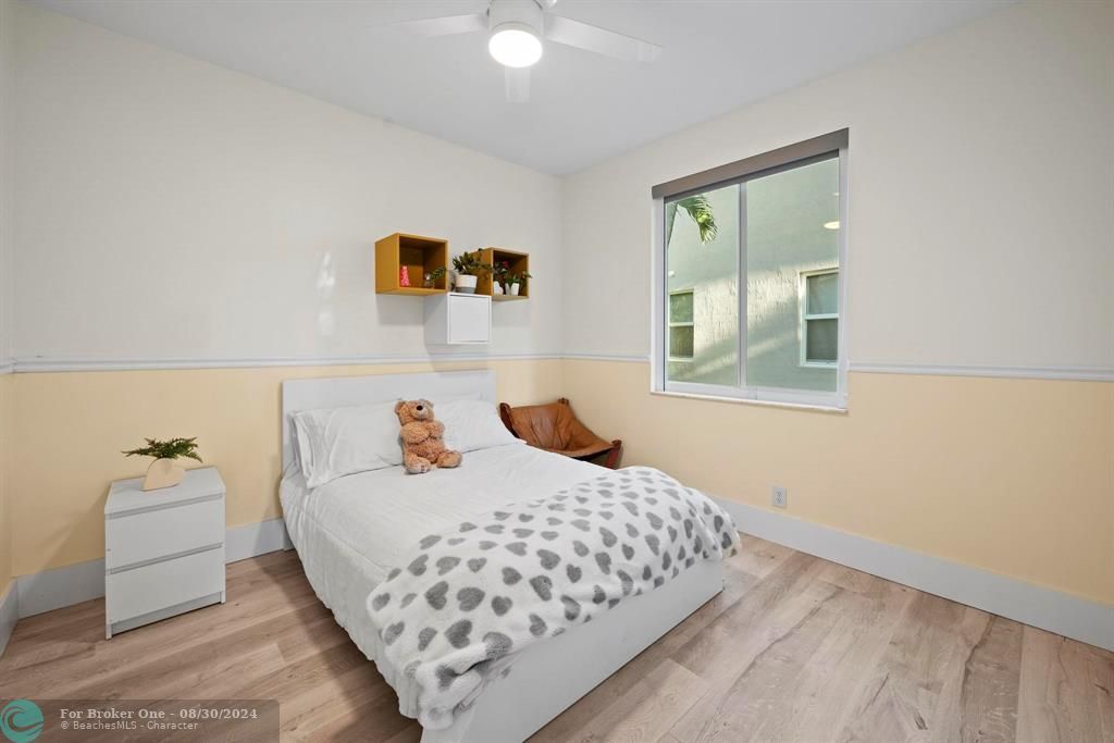 Active With Contract: $1,210,000 (4 beds, 2 baths, 2715 Square Feet)