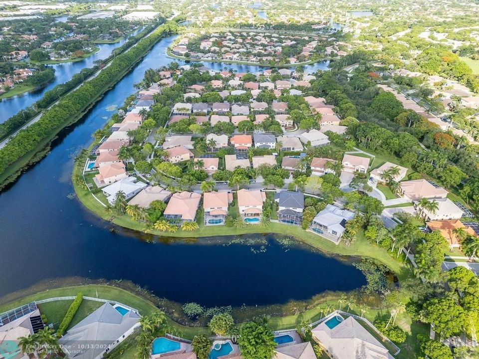 Active With Contract: $1,210,000 (4 beds, 2 baths, 2715 Square Feet)