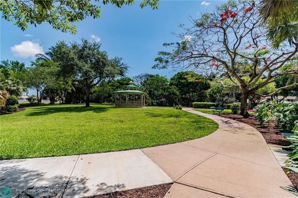 For Sale: $1,089,000 (3 beds, 2 baths, 2302 Square Feet)