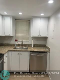 For Rent: $2,300 (2 beds, 2 baths, 1180 Square Feet)