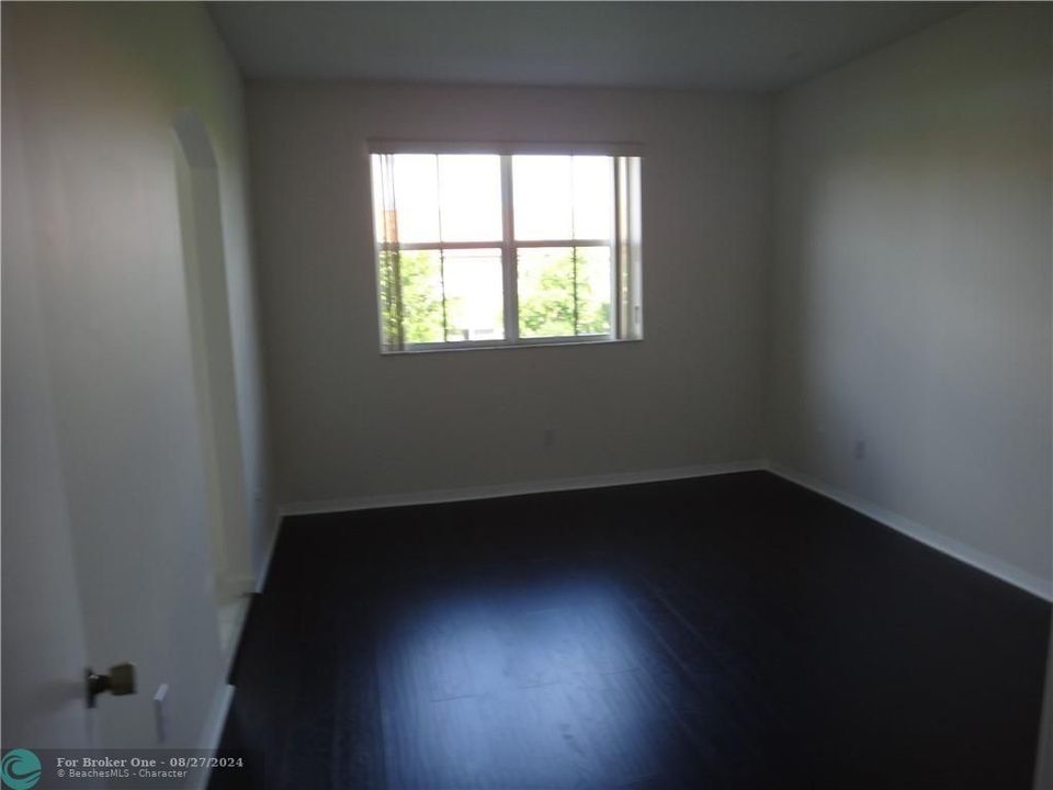 For Rent: $2,800 (3 beds, 2 baths, 0 Square Feet)