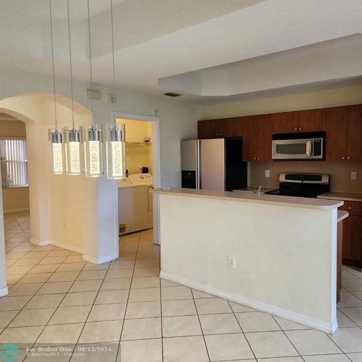 For Rent: $2,800 (3 beds, 2 baths, 0 Square Feet)