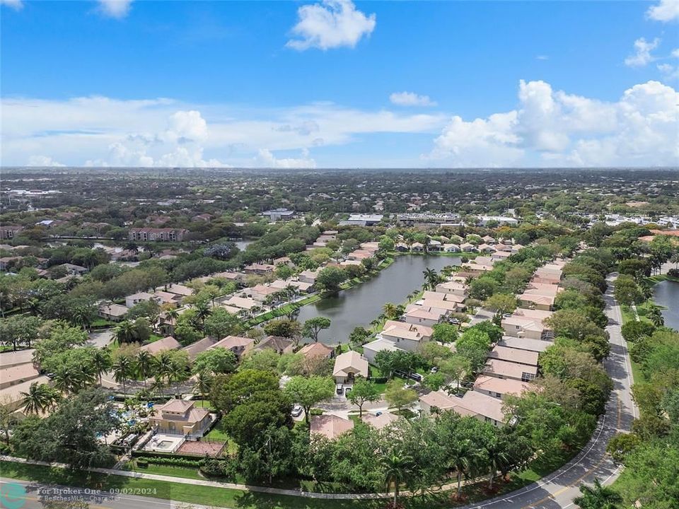 Active With Contract: $550,000 (3 beds, 2 baths, 1404 Square Feet)