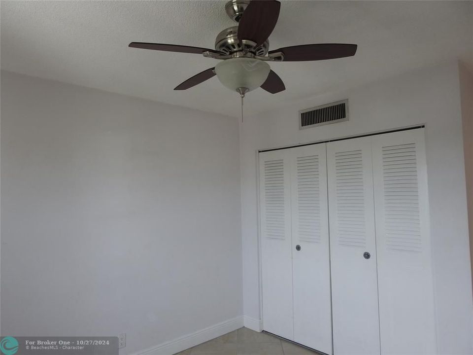 For Rent: $2,100 (2 beds, 2 baths, 1000 Square Feet)