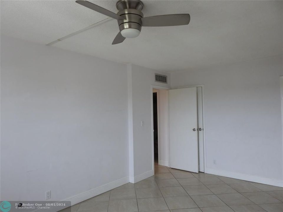 For Rent: $2,100 (2 beds, 2 baths, 1000 Square Feet)