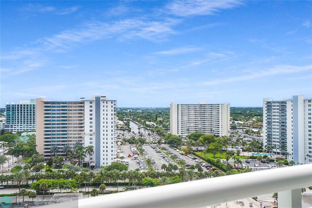 For Sale: $599,000 (2 beds, 2 baths, 1657 Square Feet)